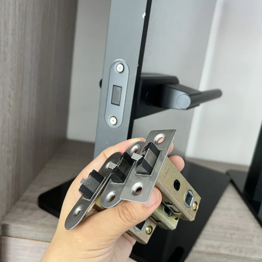 自己解决磁吸锁芯更换机械锁芯