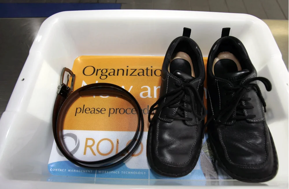 ✈️越南机场安检新规！?不脱鞋不掏电脑