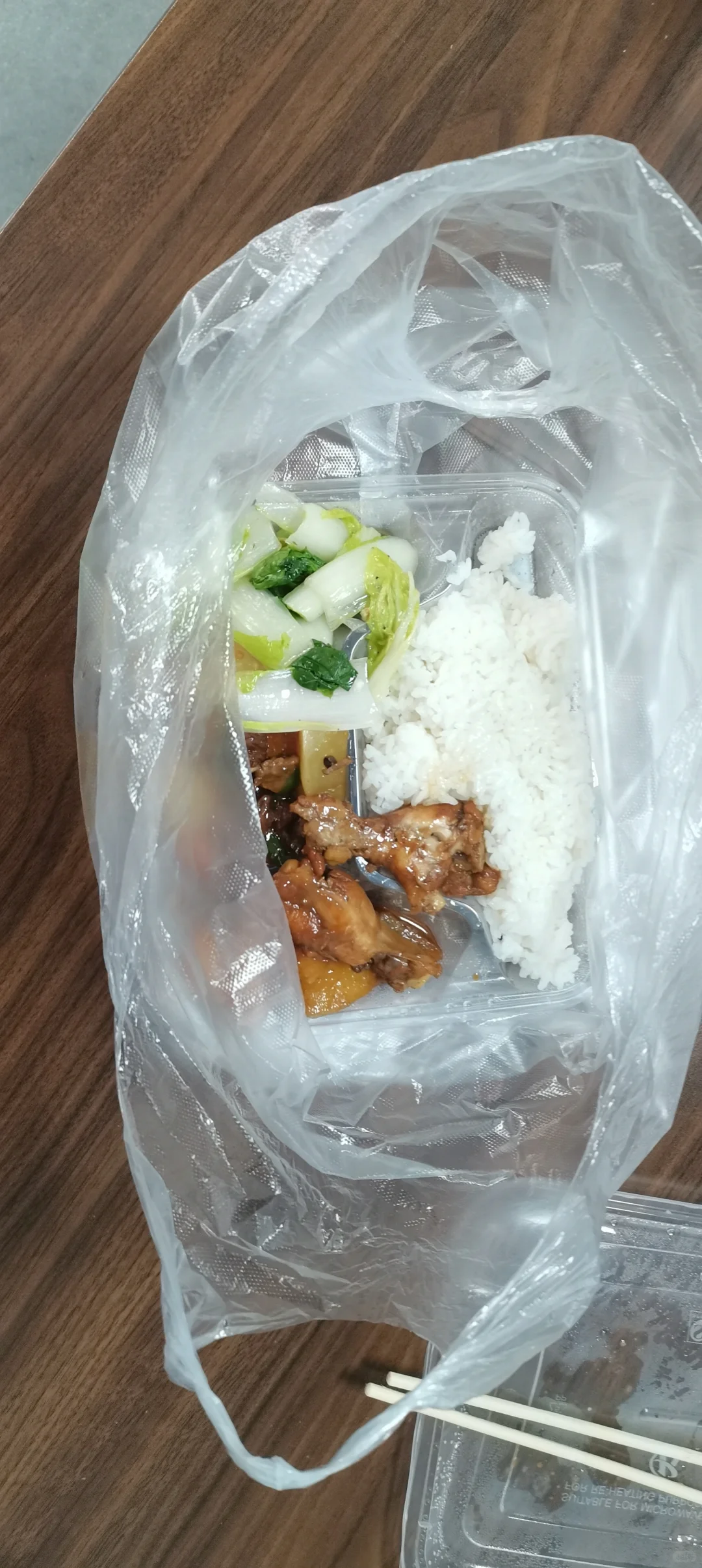 陪同工程师安装钢铁厂设备