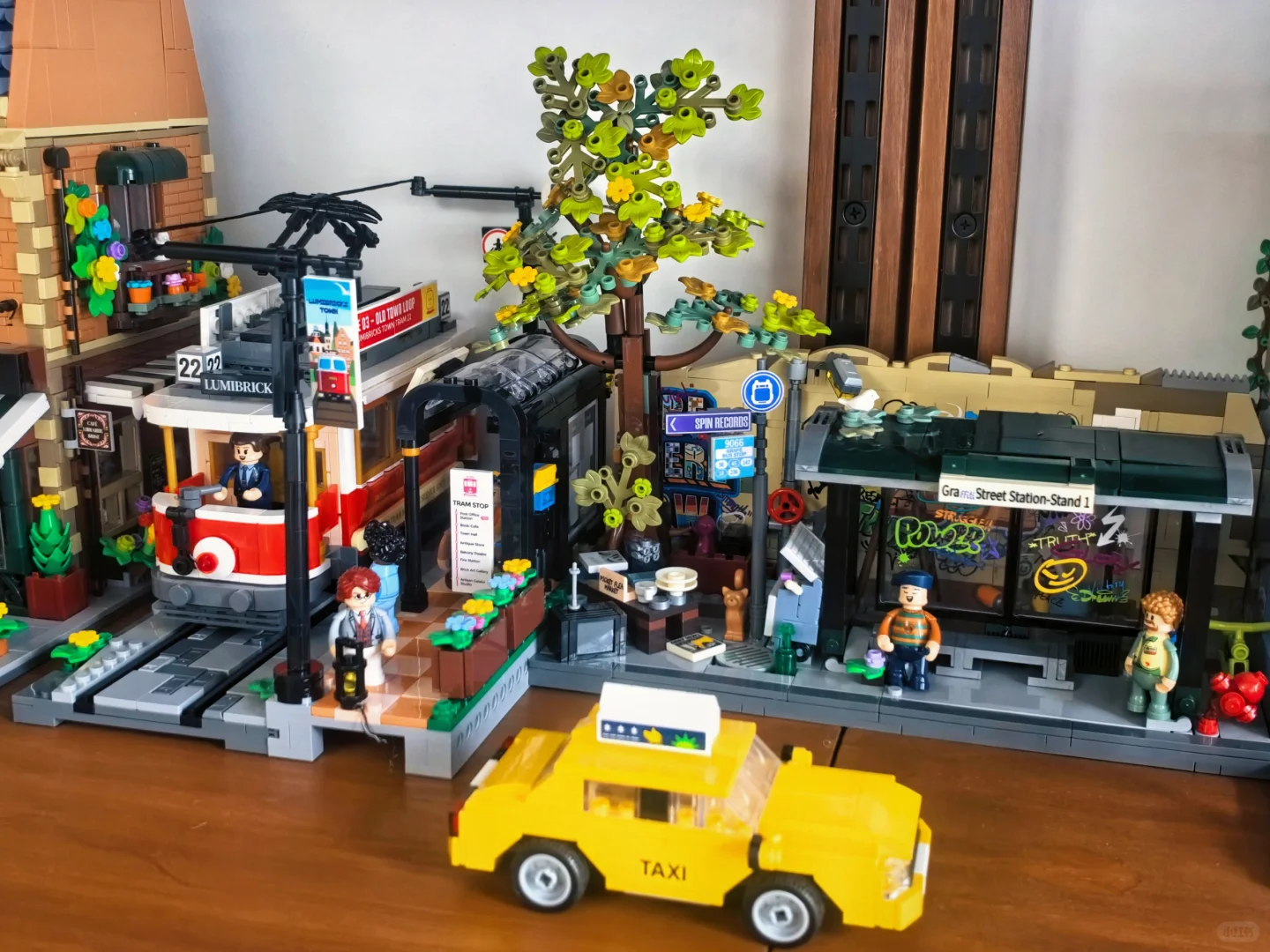 终于实现乐高摆放自由?