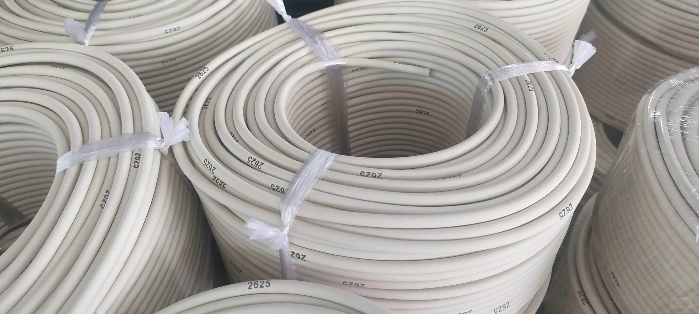 耐高温耐热白色单层三元乙丙橡胶管EPDM管