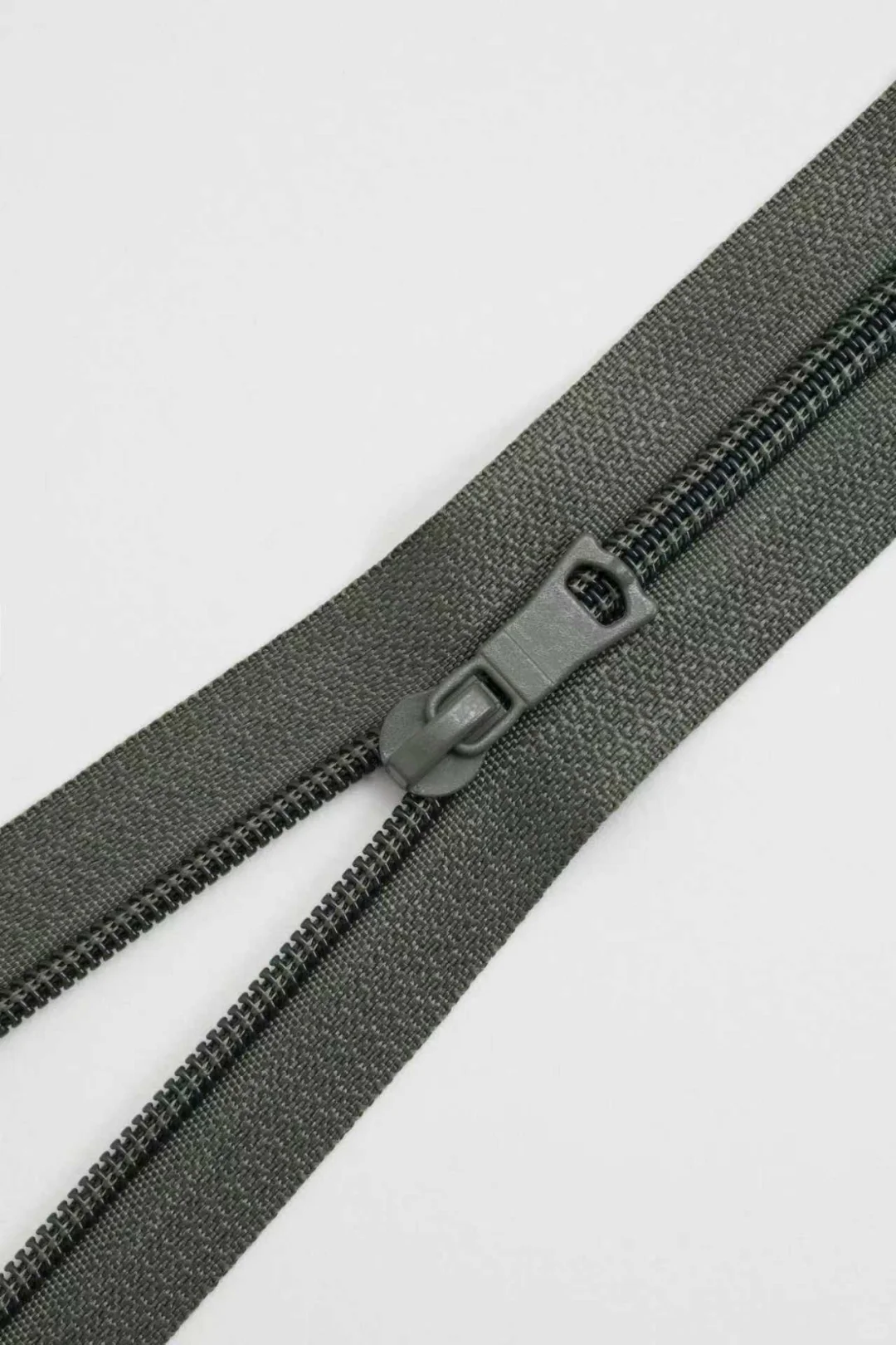 ?藏在机器里的细节控福音！这家尼龙拉链厂