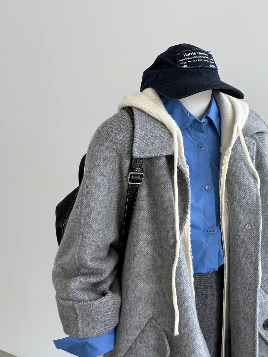 秋冬的时髦-小A字版大衣也可以这么甜