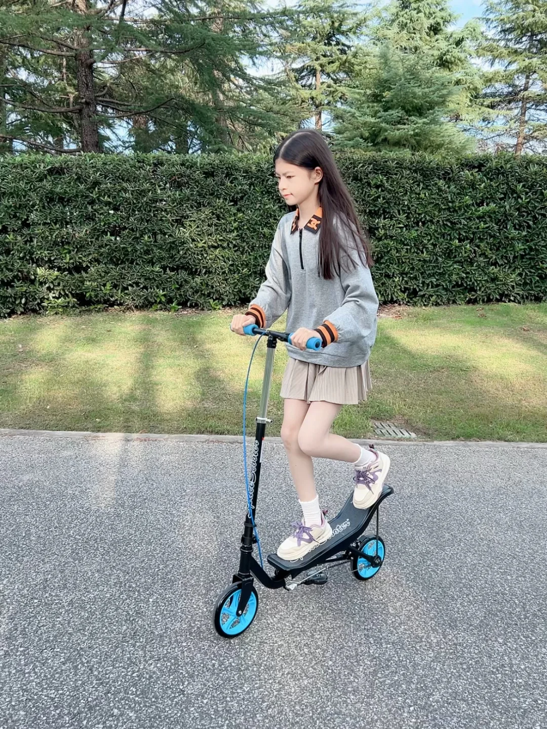 小孩姐的新玩具?太好玩了，我要抢着玩?