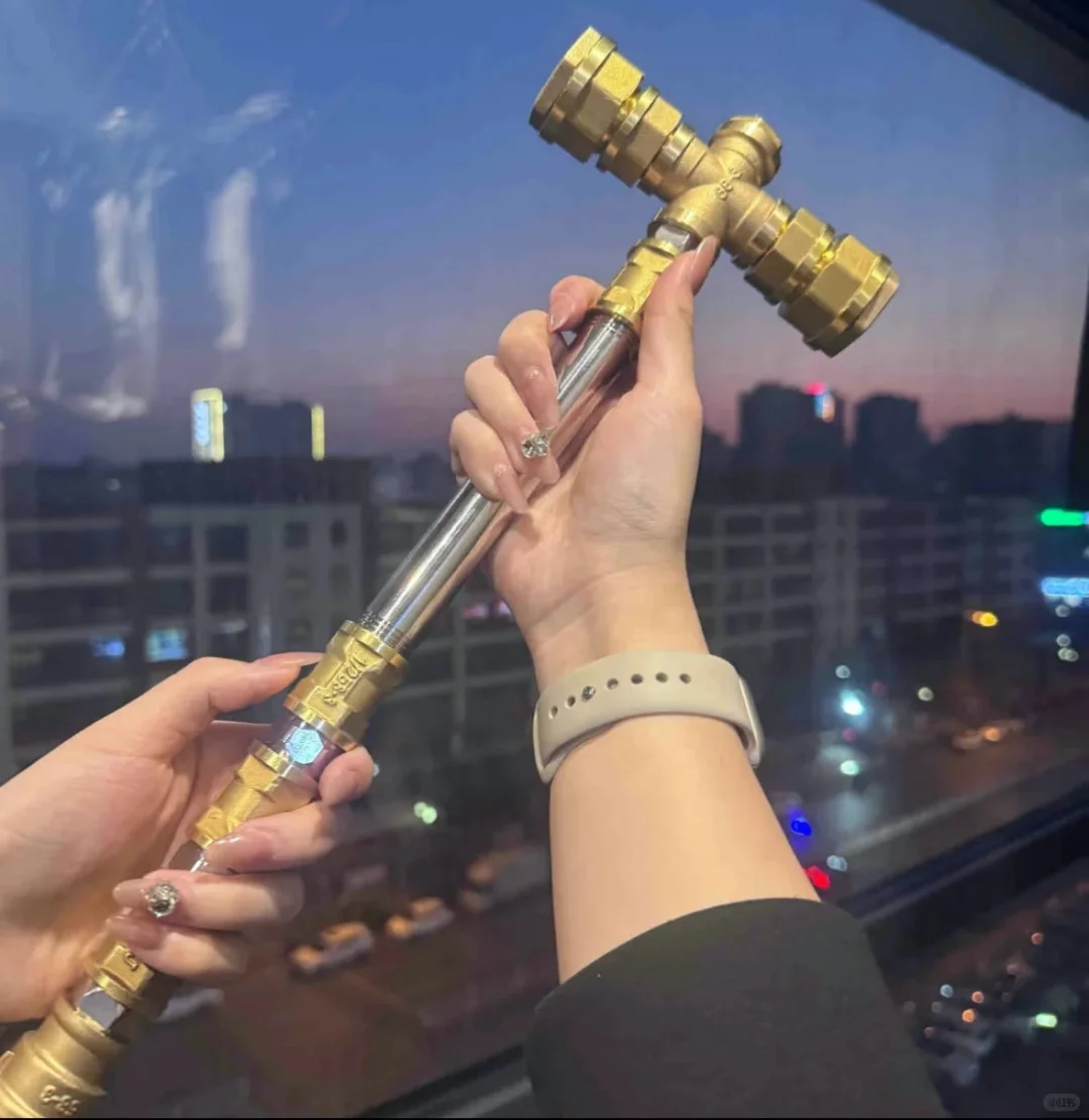 其实我们男生只是想要一个锤子罢了