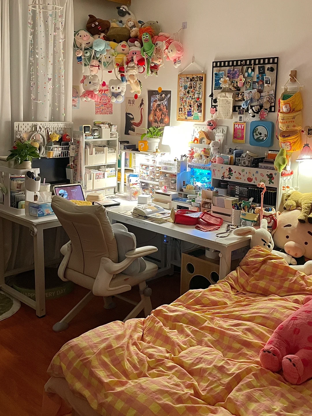 ?实用桌面收纳｜让书桌平地起高楼！！?