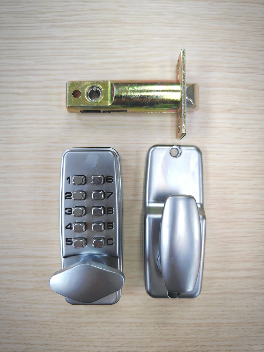 装修可以使用临时机械密码锁，好用
