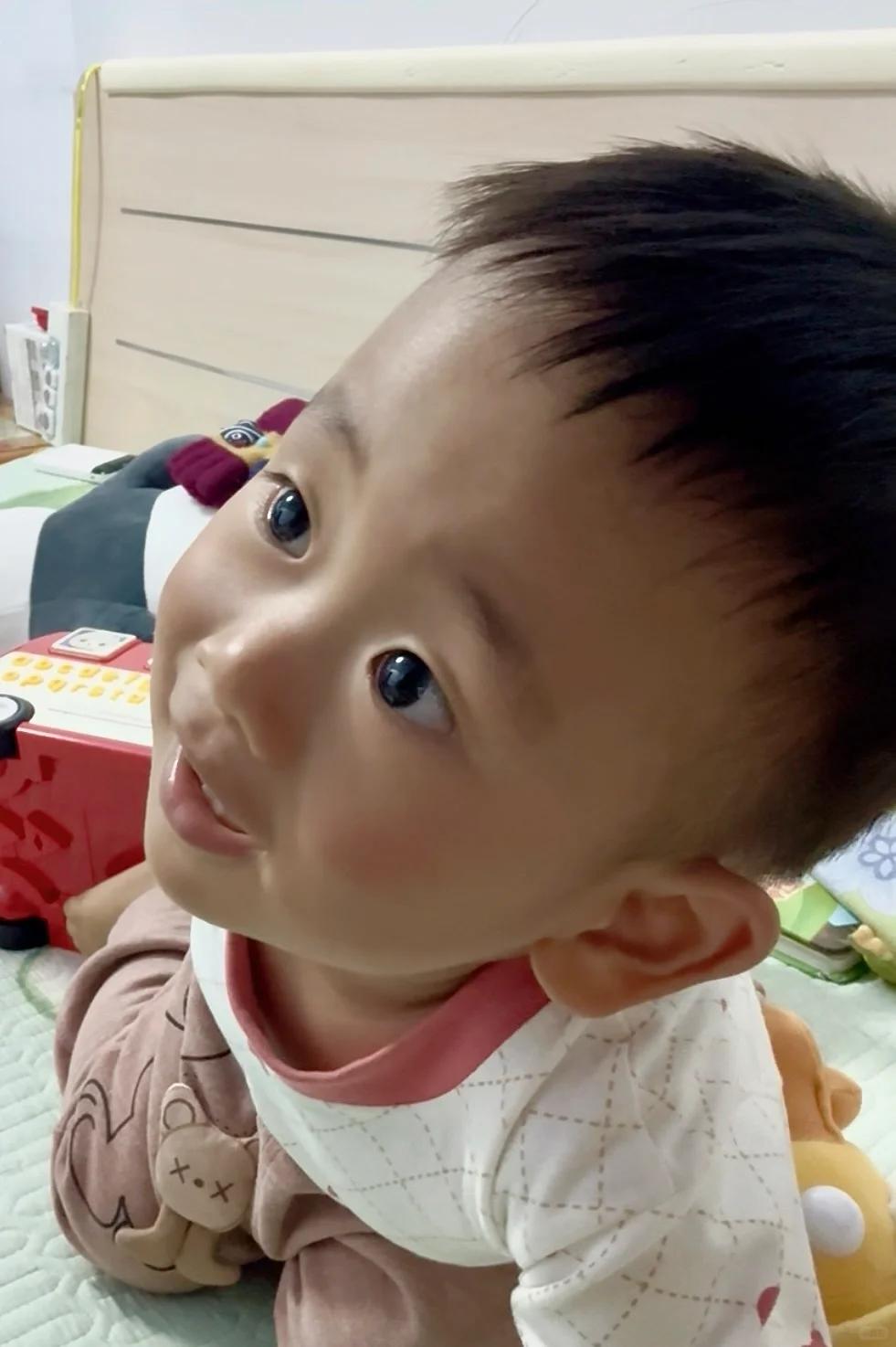 小朋友又有新的玩具啦