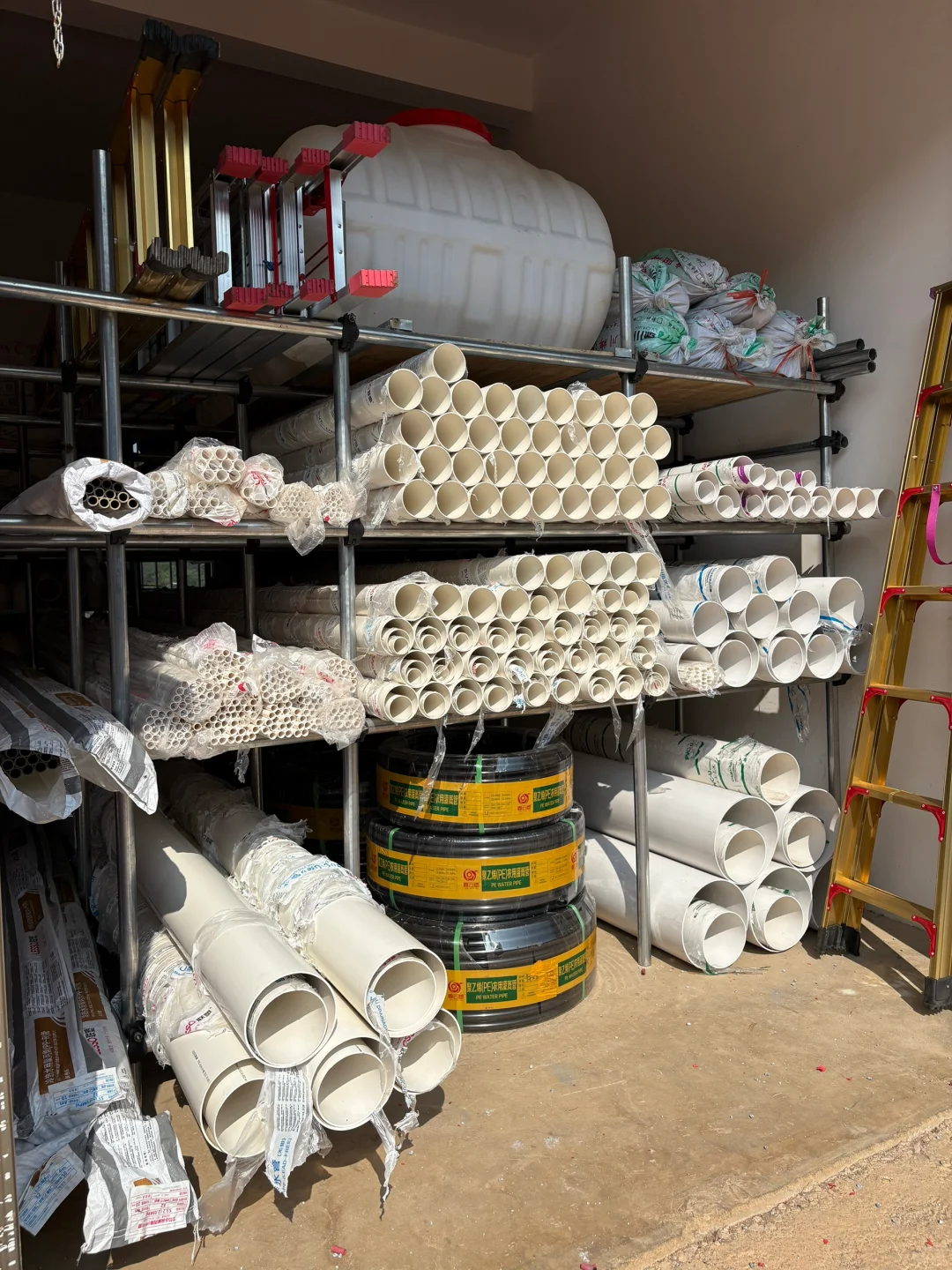 藏在街角的五金店，装满生活的“万能百宝箱