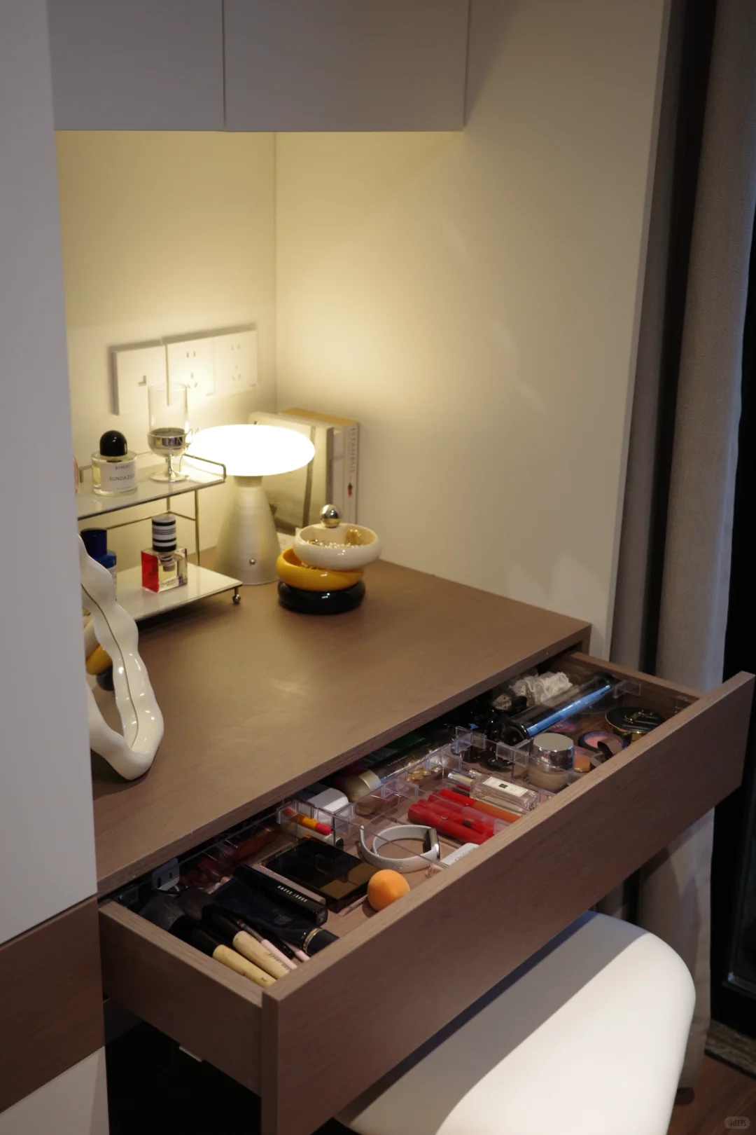 秋日宜整理｜看我的梳妆台收纳?