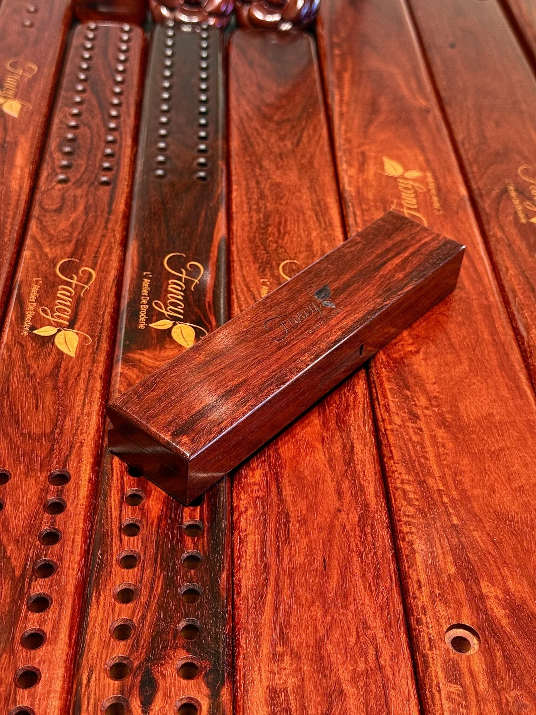 法绣工具鉴赏|珍藏级红木印度小叶紫檀