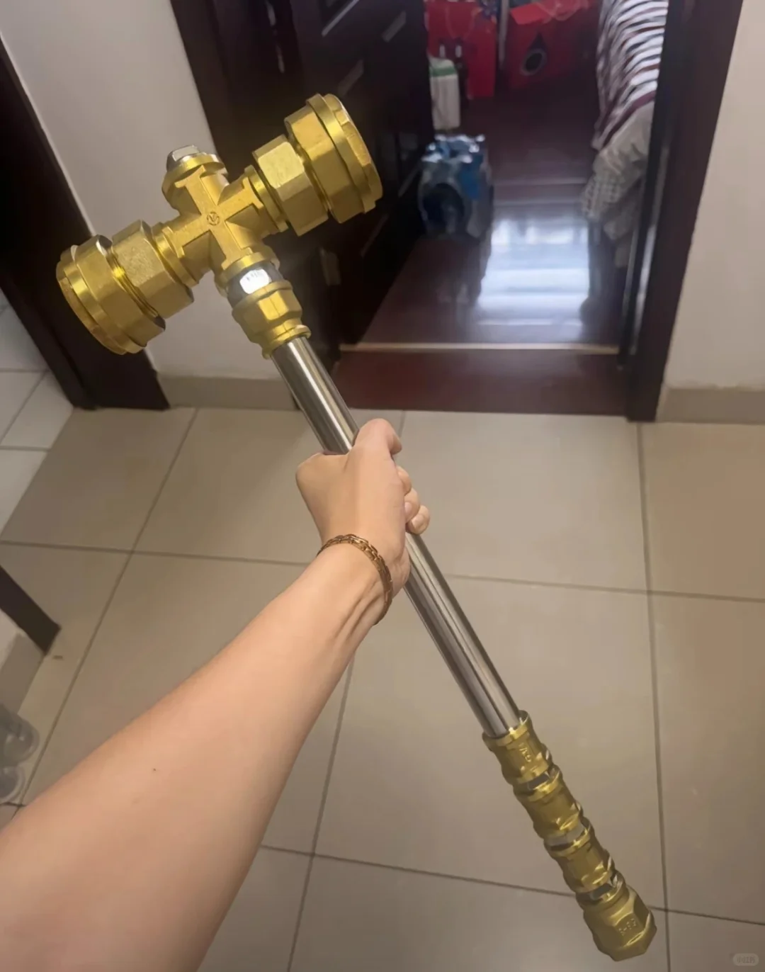 其实我们男生只是想要一个锤子罢了