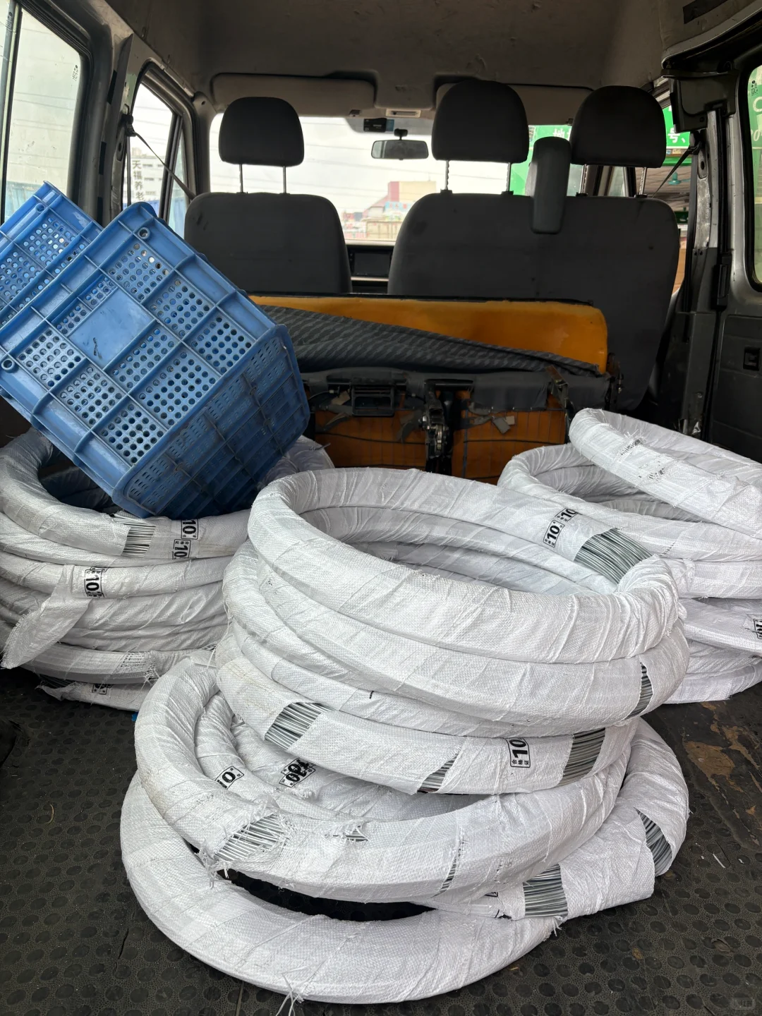 来五金批发市场逛街