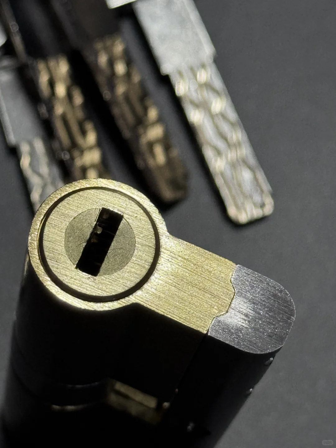 源头锁厂，全铜锁芯不锈钢加固边，超c级锁芯