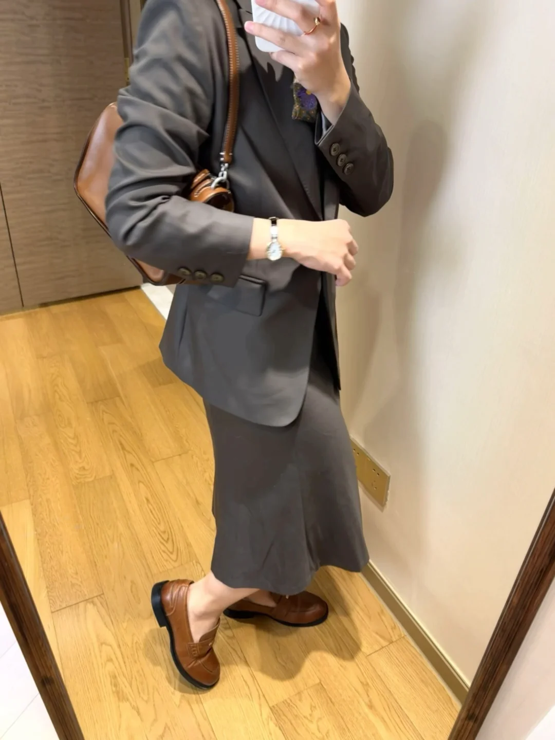 漂亮又高智的正装合集x18(带辣评版