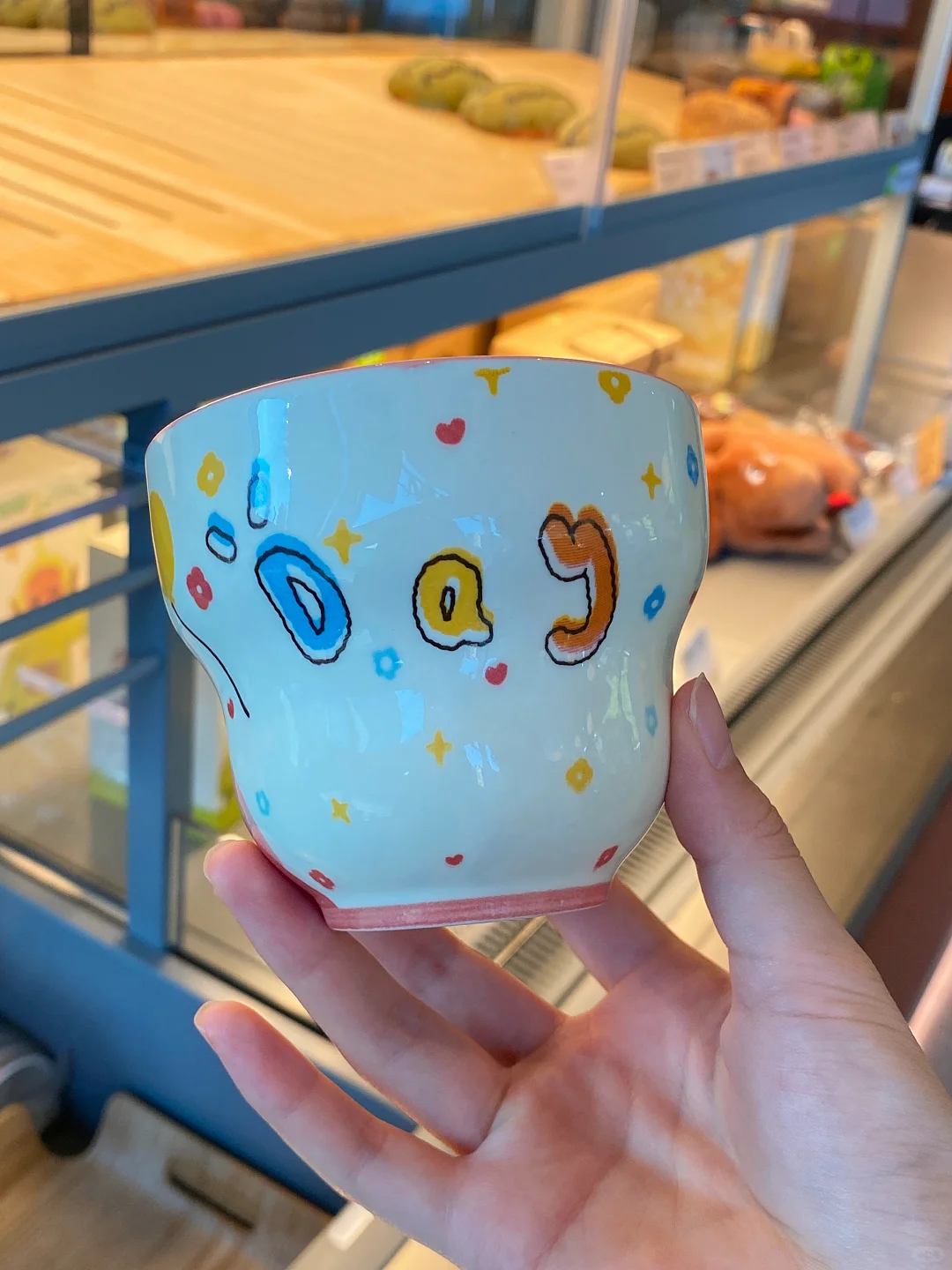 和老板商量后,决定一袋就送杯子!