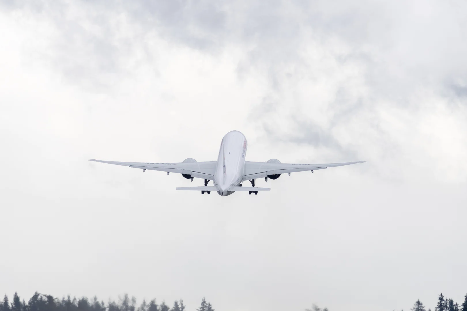 順飛哦 中貨航最新波音777F貨機 順利交付?