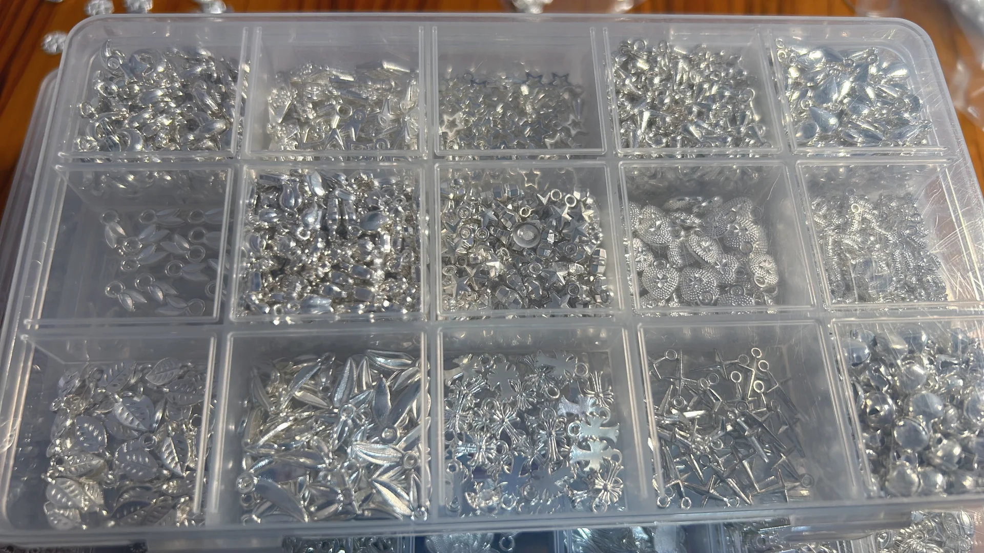 合金配件冰山一角