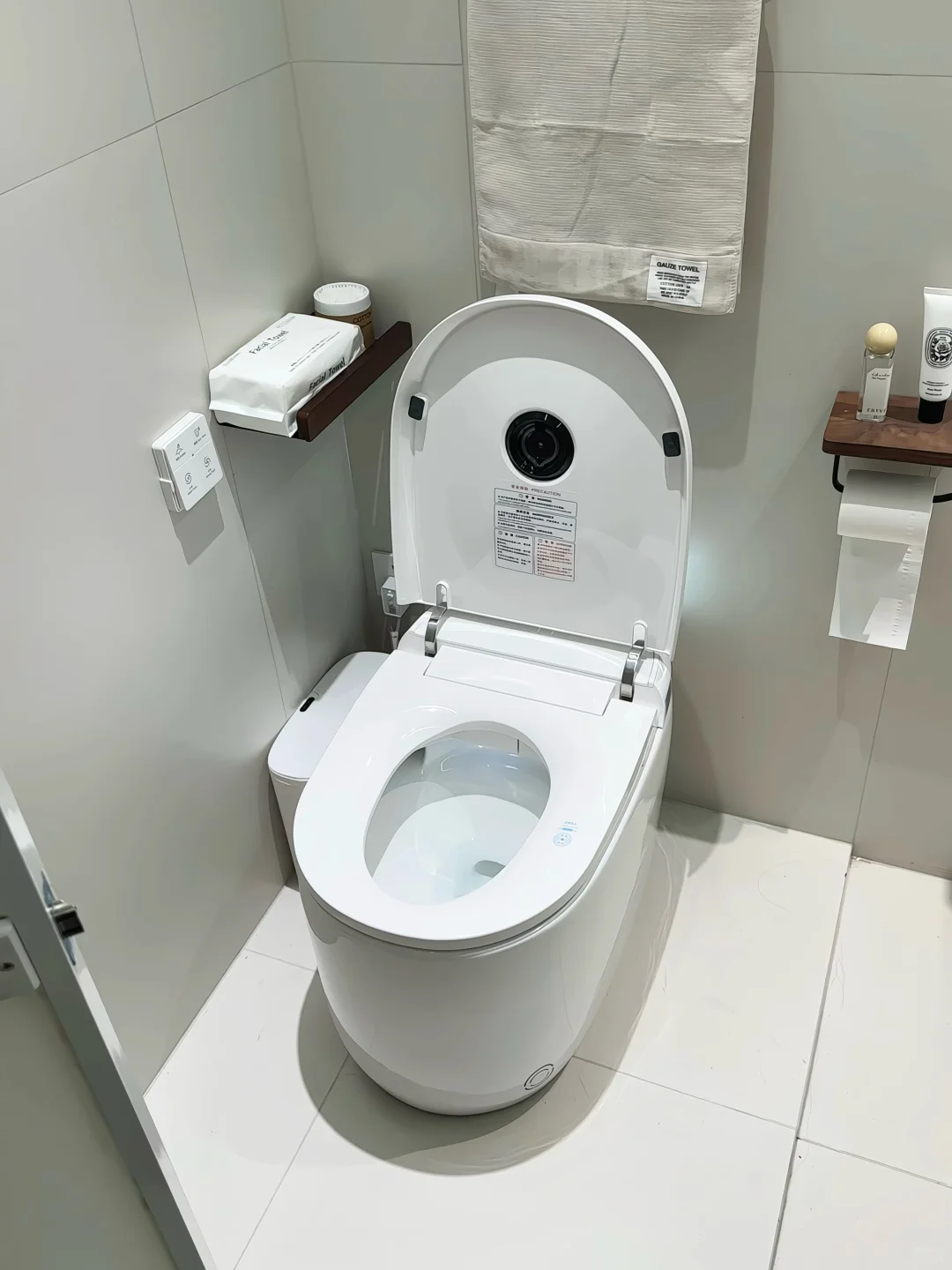 网购轻智能马桶初体验!安全下车