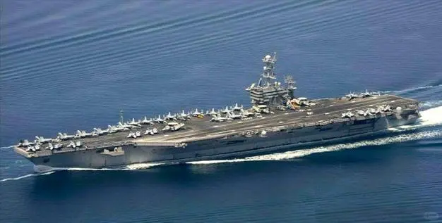 美军南海上演 “连环跳水”,半小时摔掉一