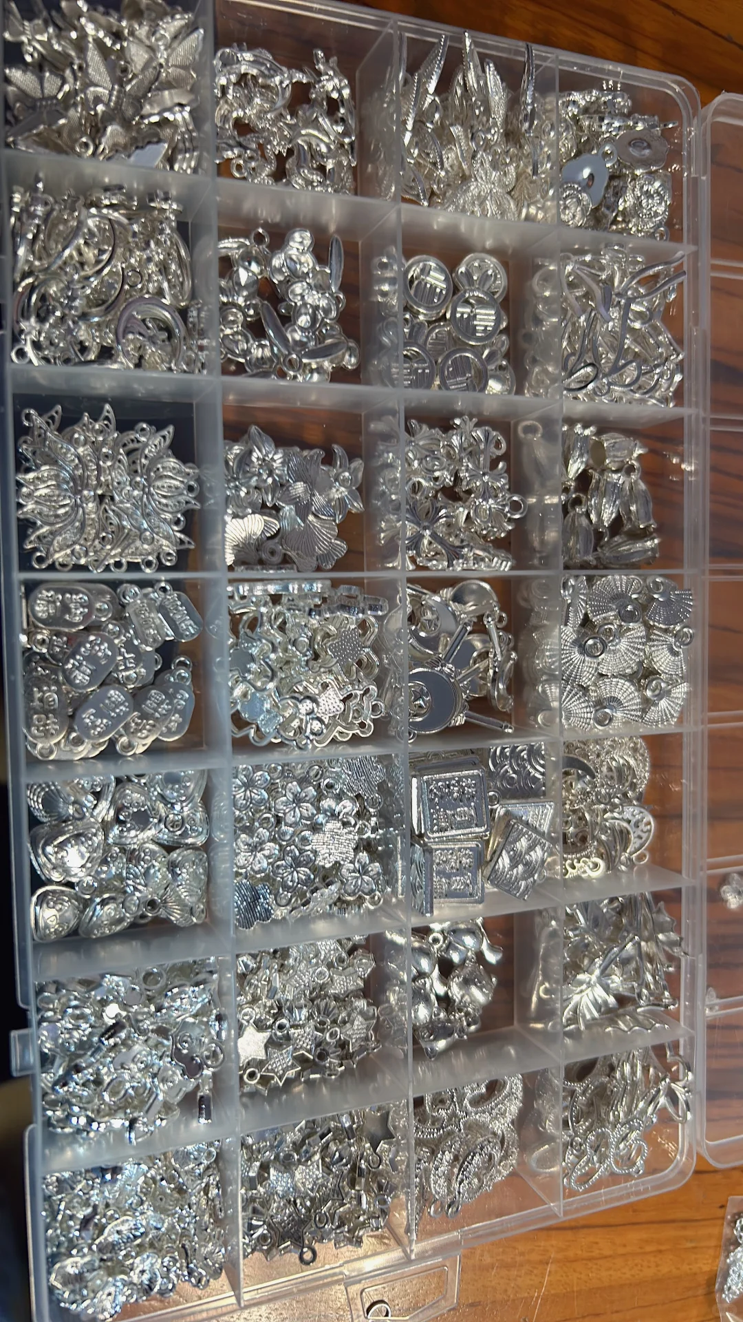 合金配件冰山一角