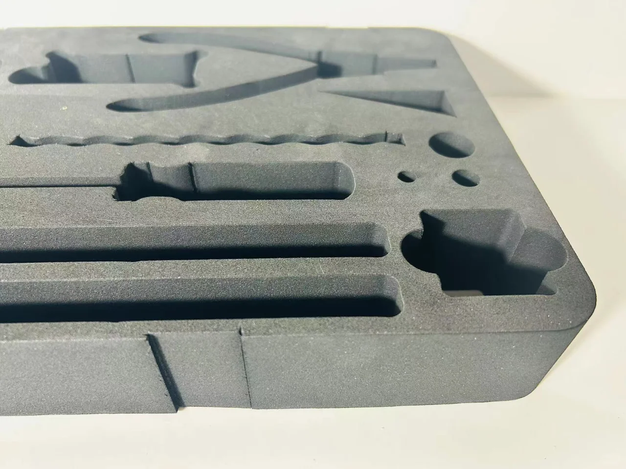 EVA泡棉全自动切割机，振动刀切割真的很好