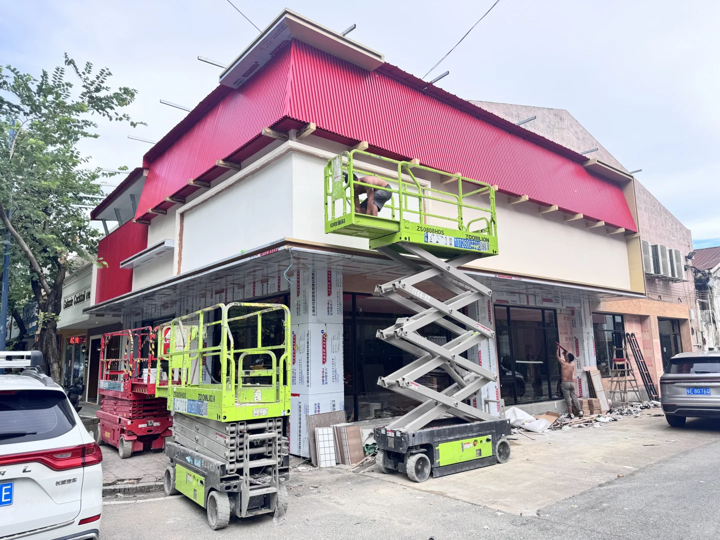 店铺装修 深圳地区广告安装 发光字招牌、LED