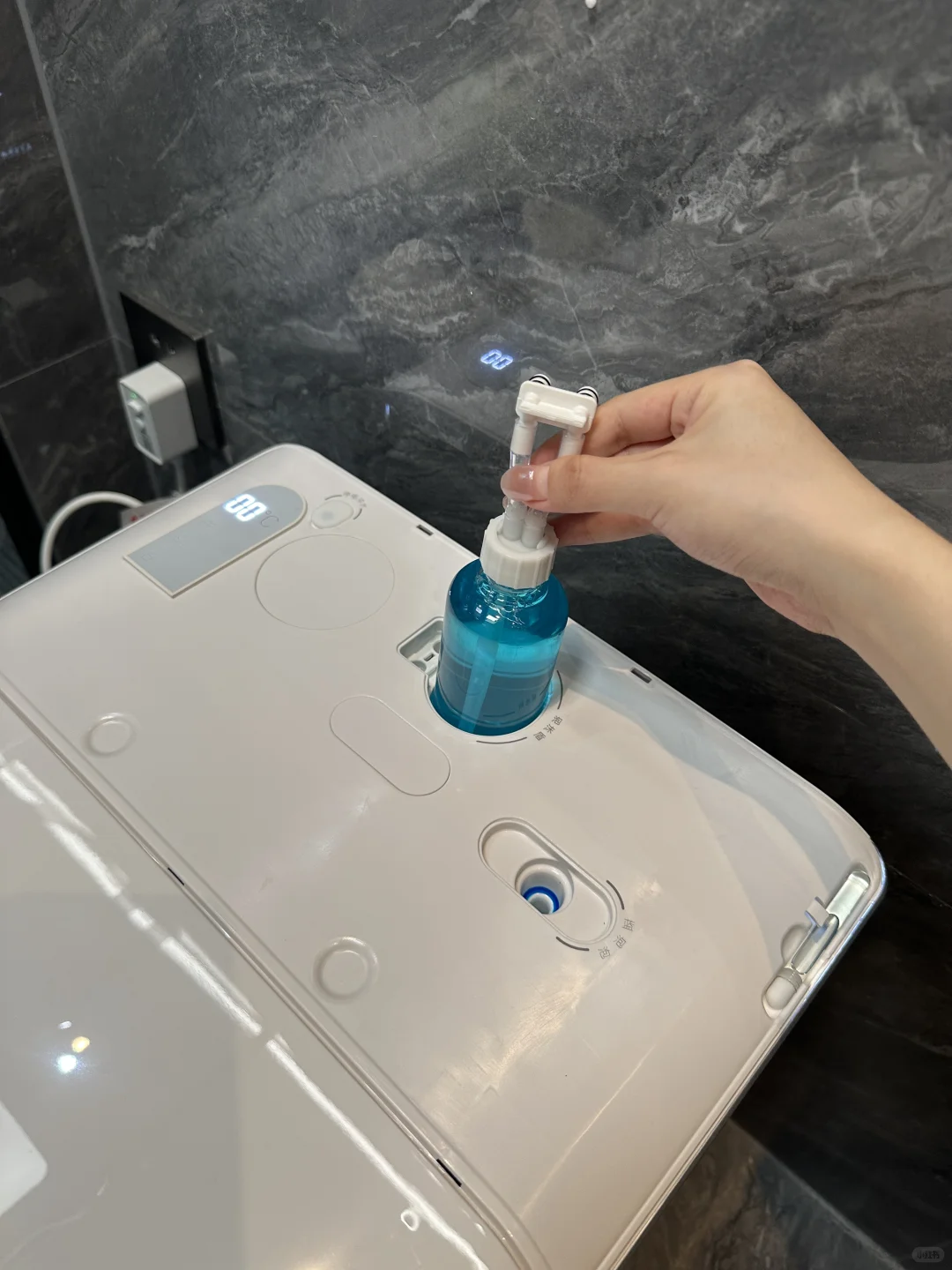 家里装了轻智能马桶，老公夸我今年最会买?