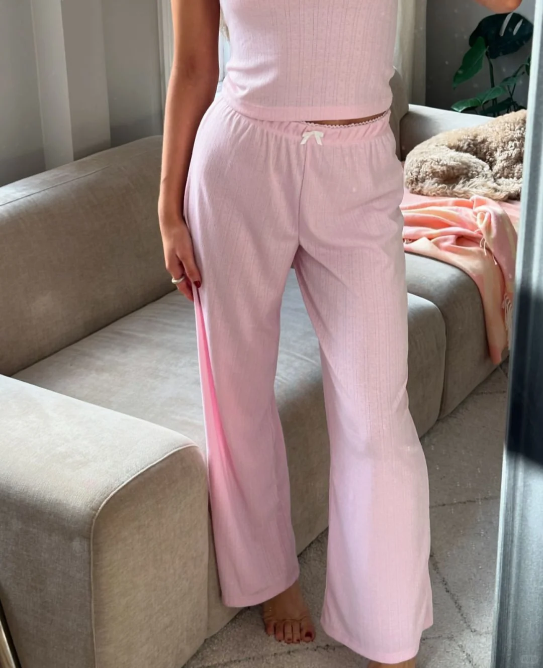 居家日常routine?穿精致的睡衣早餐?护肤