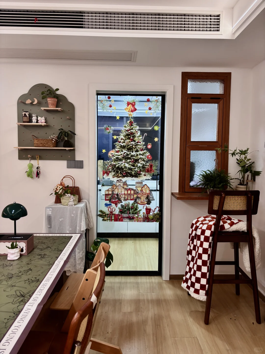 魔镜魔镜！我是不是2025全网第一个卷圣诞啊