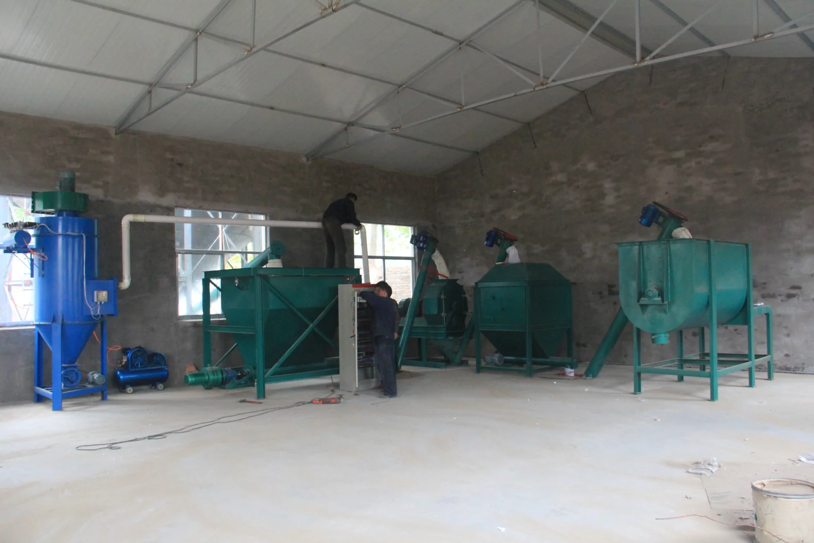 养殖场全自动饲料机整套设备