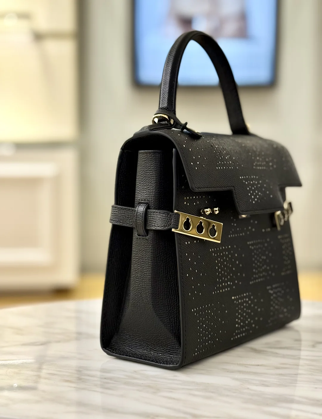 被Delvaux Mirage美到失语！这才是顶奢工艺