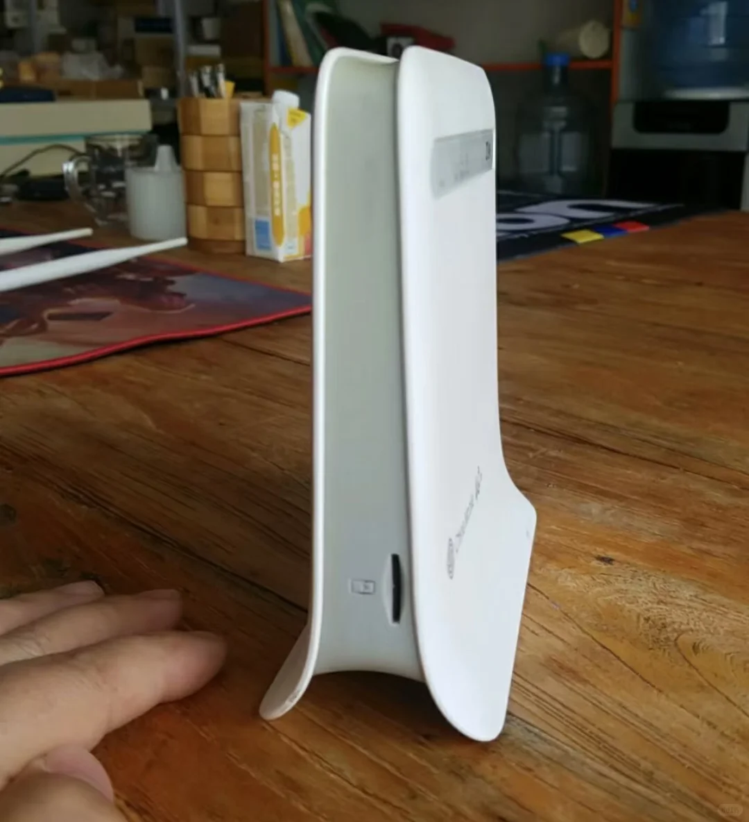 20元的插卡4G路由,搞张低价流量卡直接起飞