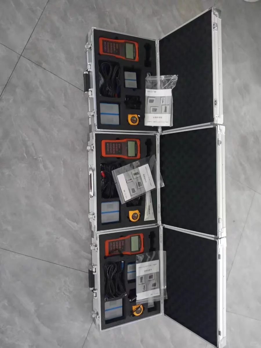 手持式超声波流量计