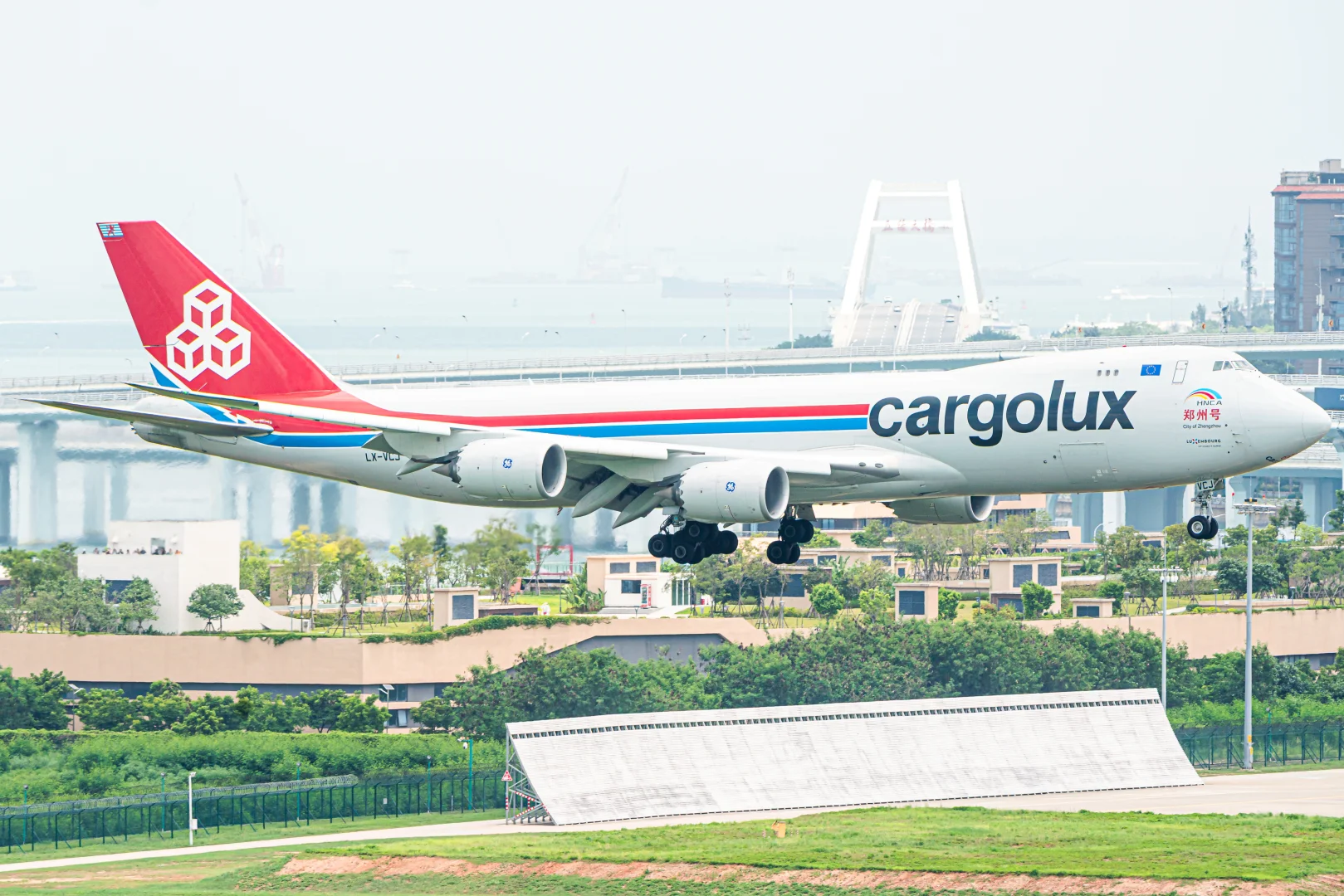 卢森堡货运748郑州号