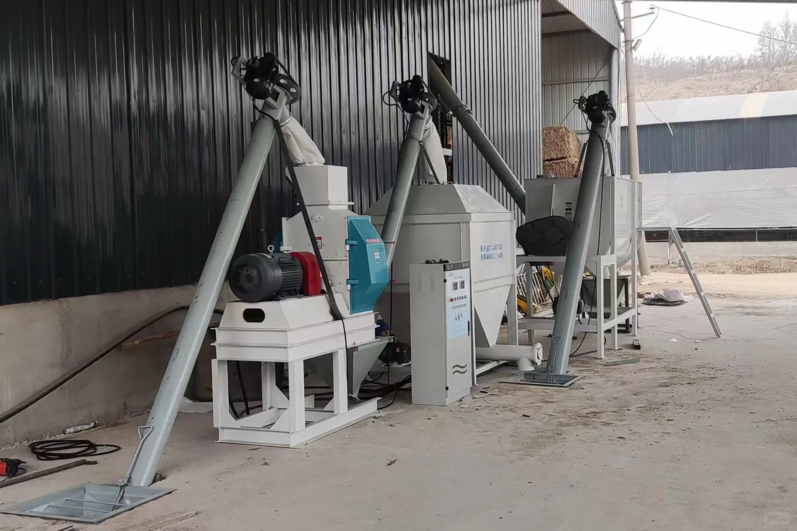 全自动整套饲料颗粒机组让养殖更高效