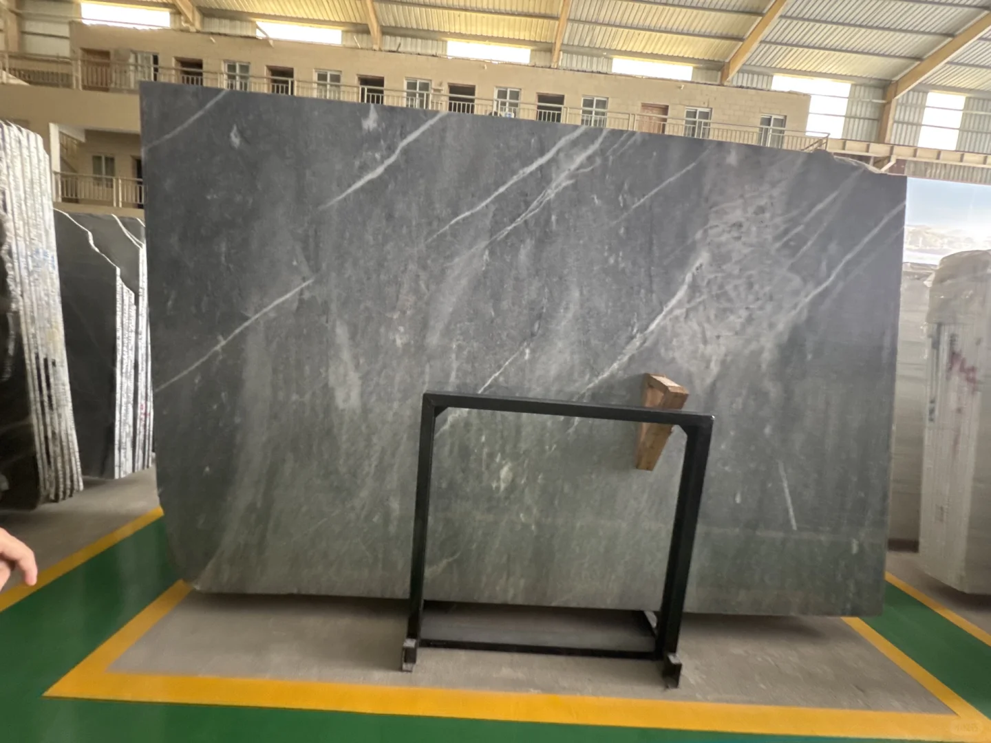 有没有做工程的老板需要灰石