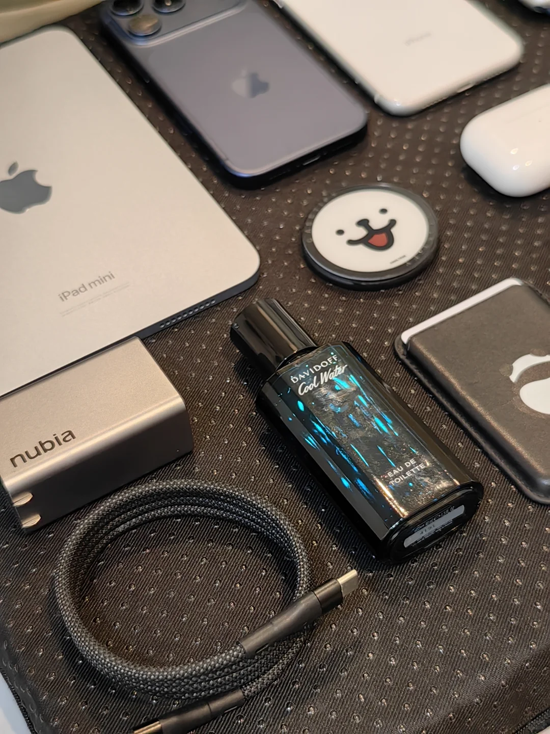 出行翻包 | 带的不是物品，是日常的小节奏