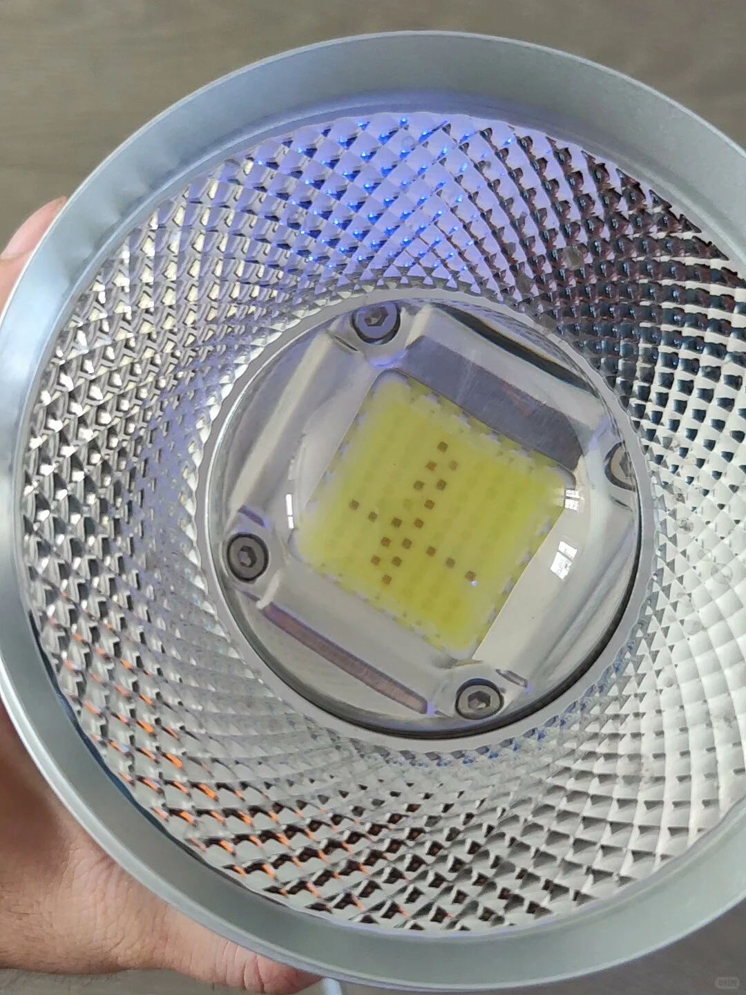 低价出尼特利草缸灯