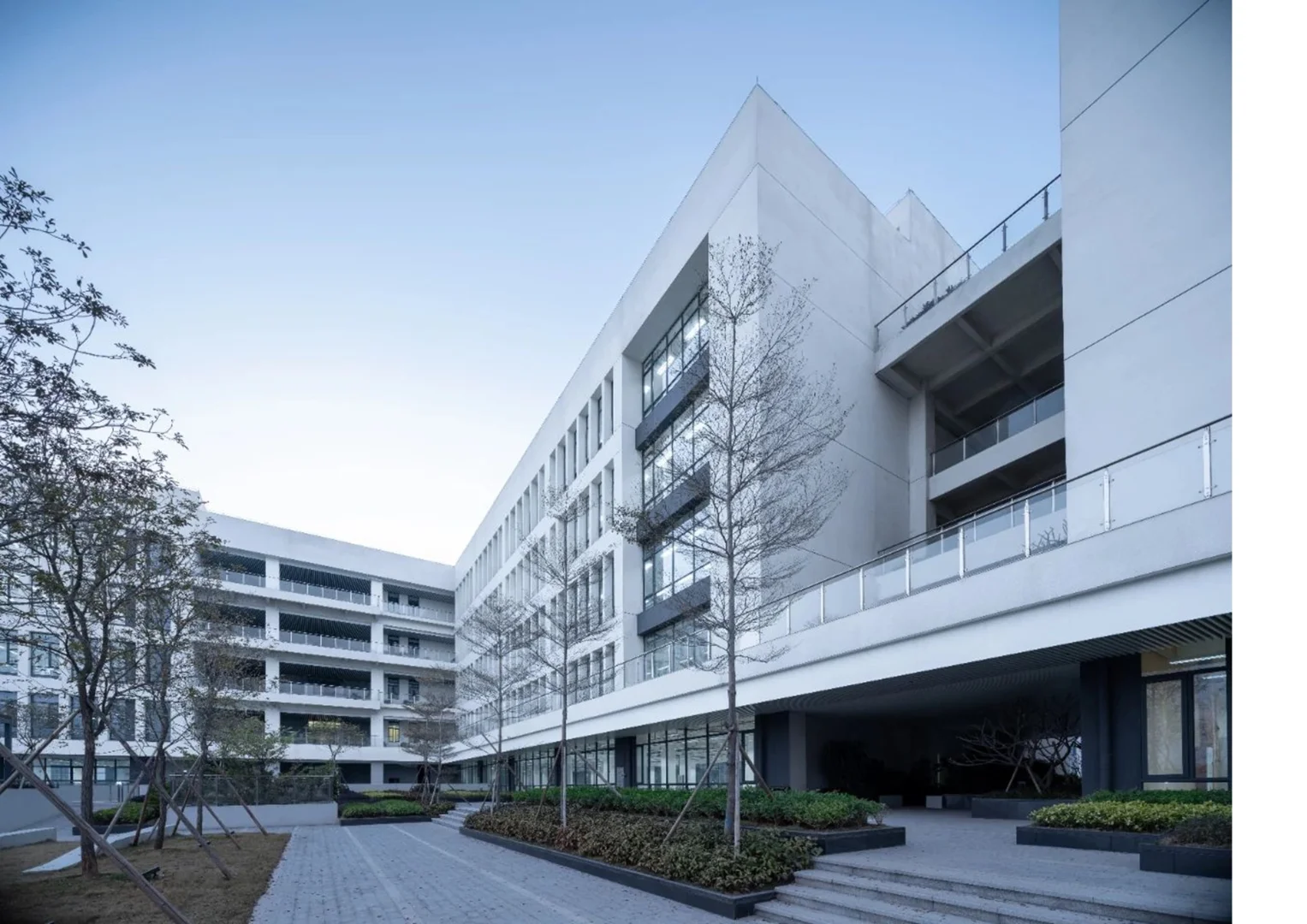 概念建筑:067 理性与感性并存的新工业厂房