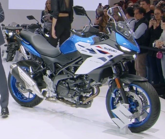 铃木SV-7GX,发动机莫不是sv650产能再利用