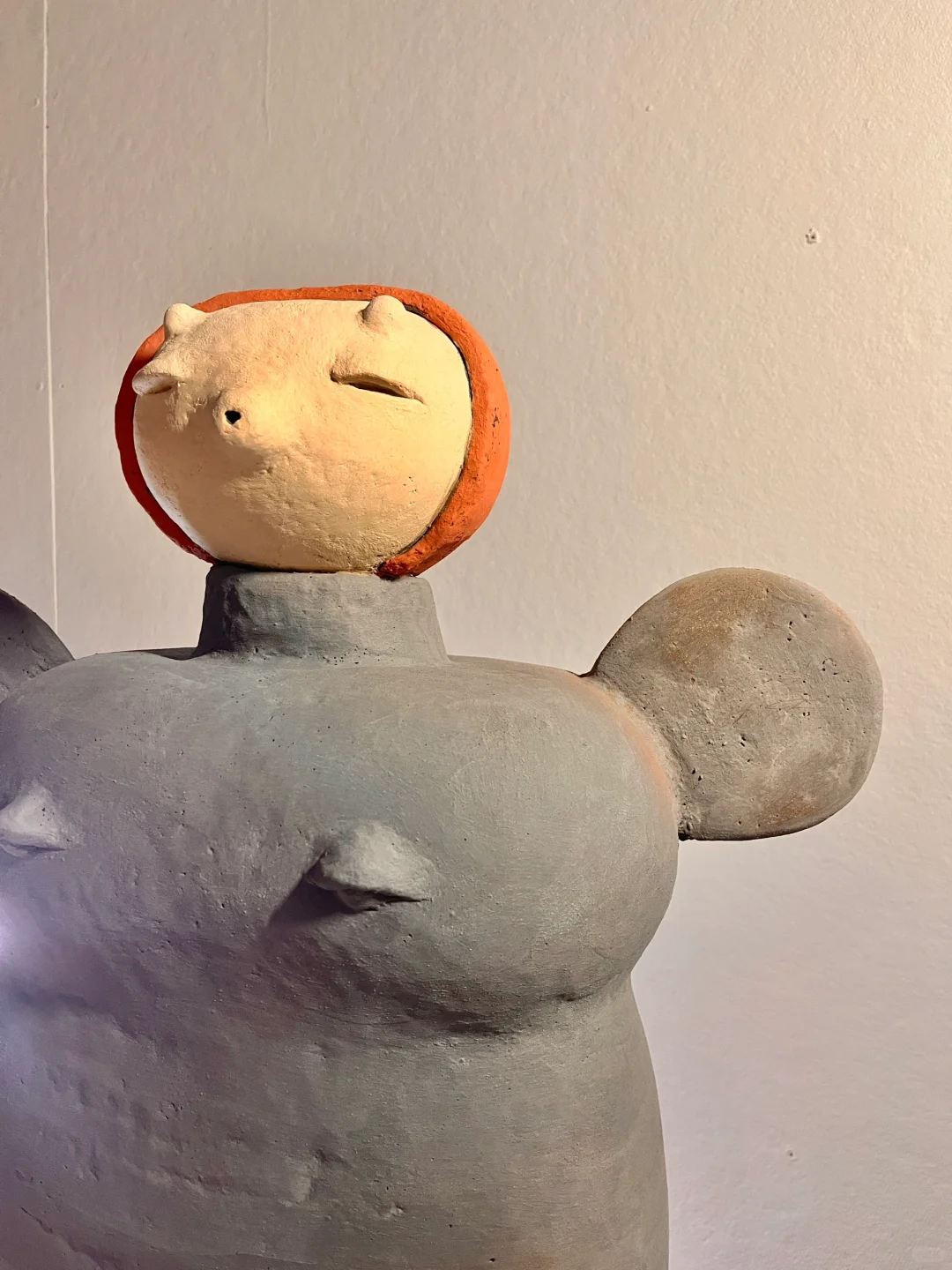 上色完毕 底座居然像慕斯蛋糕