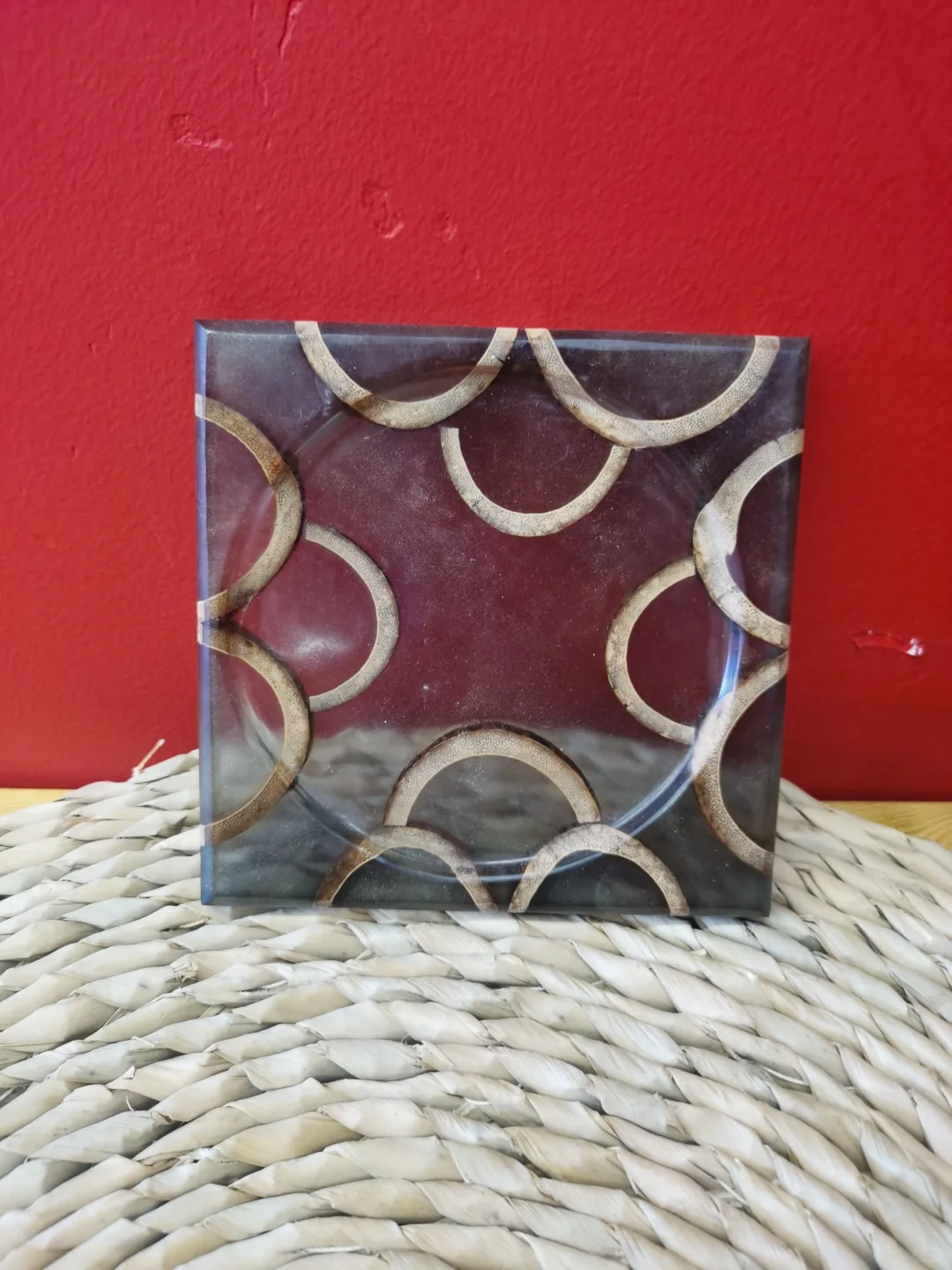 这是一个独一无二的手工杯垫