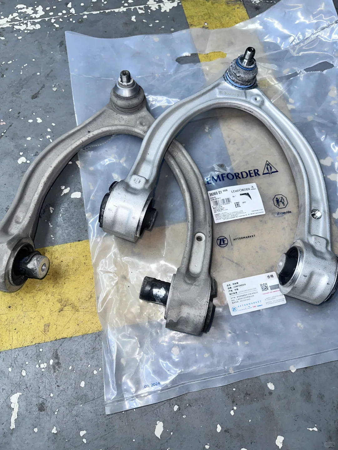 奔驰E300L(W213)核心部件更换指南