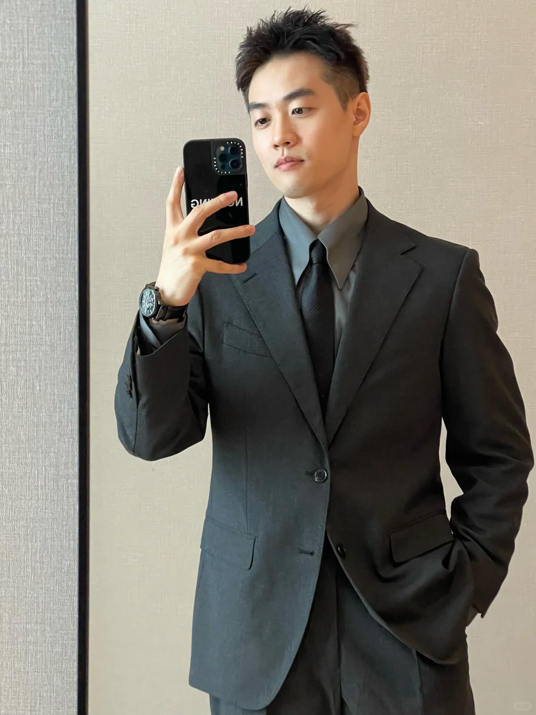 ?喜欢黑色系正装吗❓?