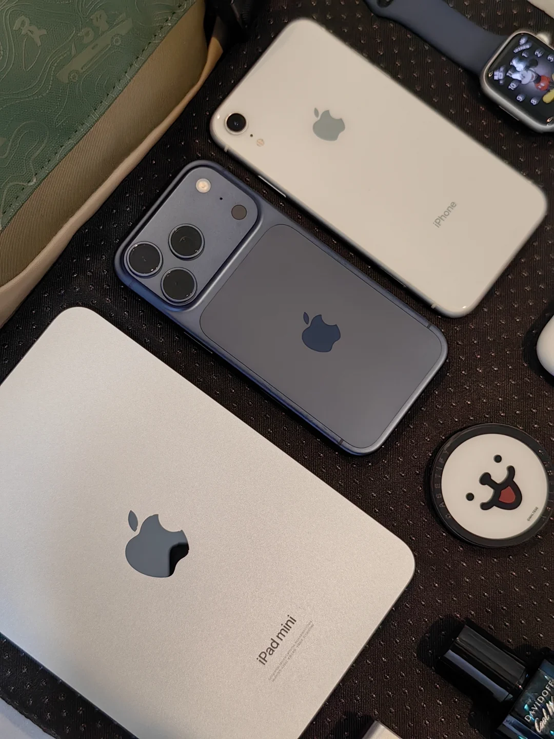 出行翻包 | 带的不是物品，是日常的小节奏