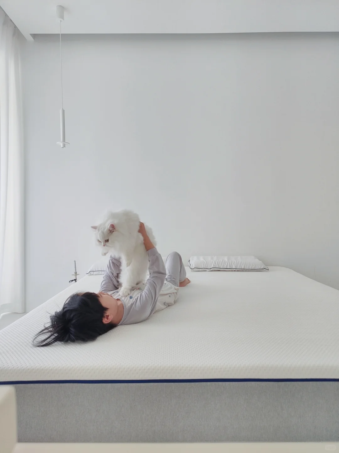 住了两年的卧室仍然空无一物｜简约风