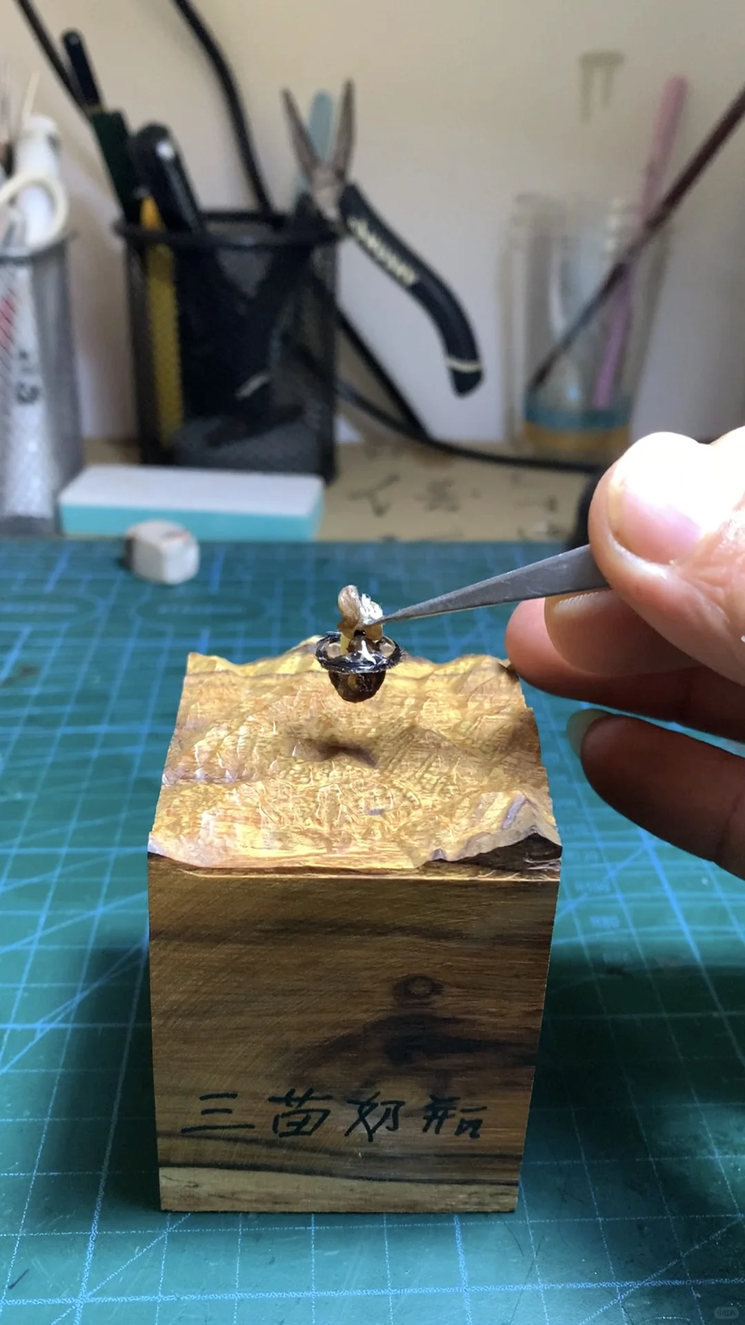 把脐带胎发封存进奶瓶?