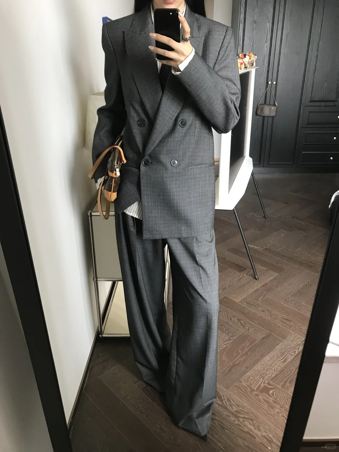 zara你YSL本L吧！硬朗冷冽高智感大女主