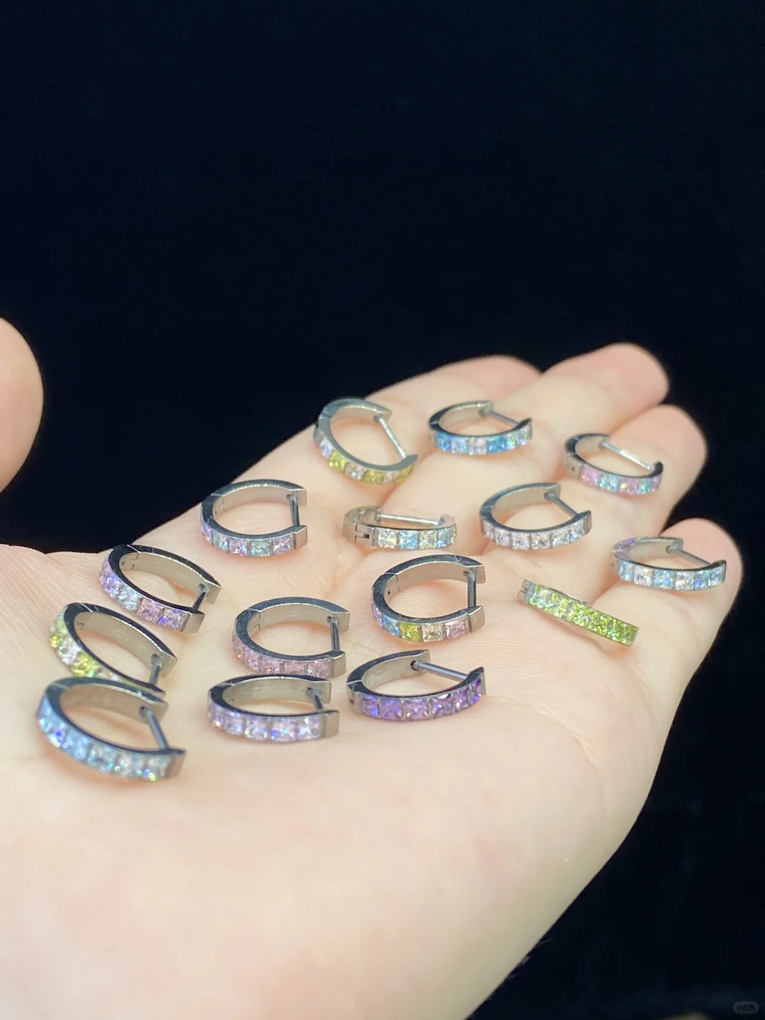⋆｡°钛合金彩色耳圈₊˚⟡ ꙳˖